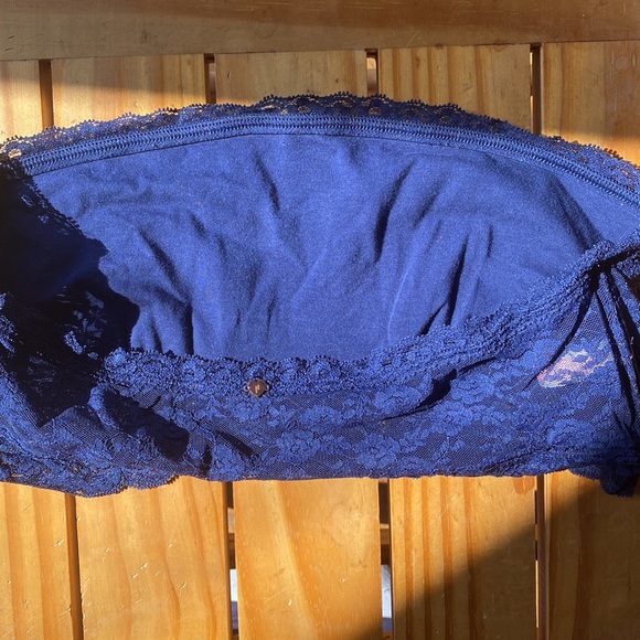 🦋 Victoria’s Secret PINK, Size Large, Color Blue, Floral Pattern, Lace Bandeau - Picture 6 of 7